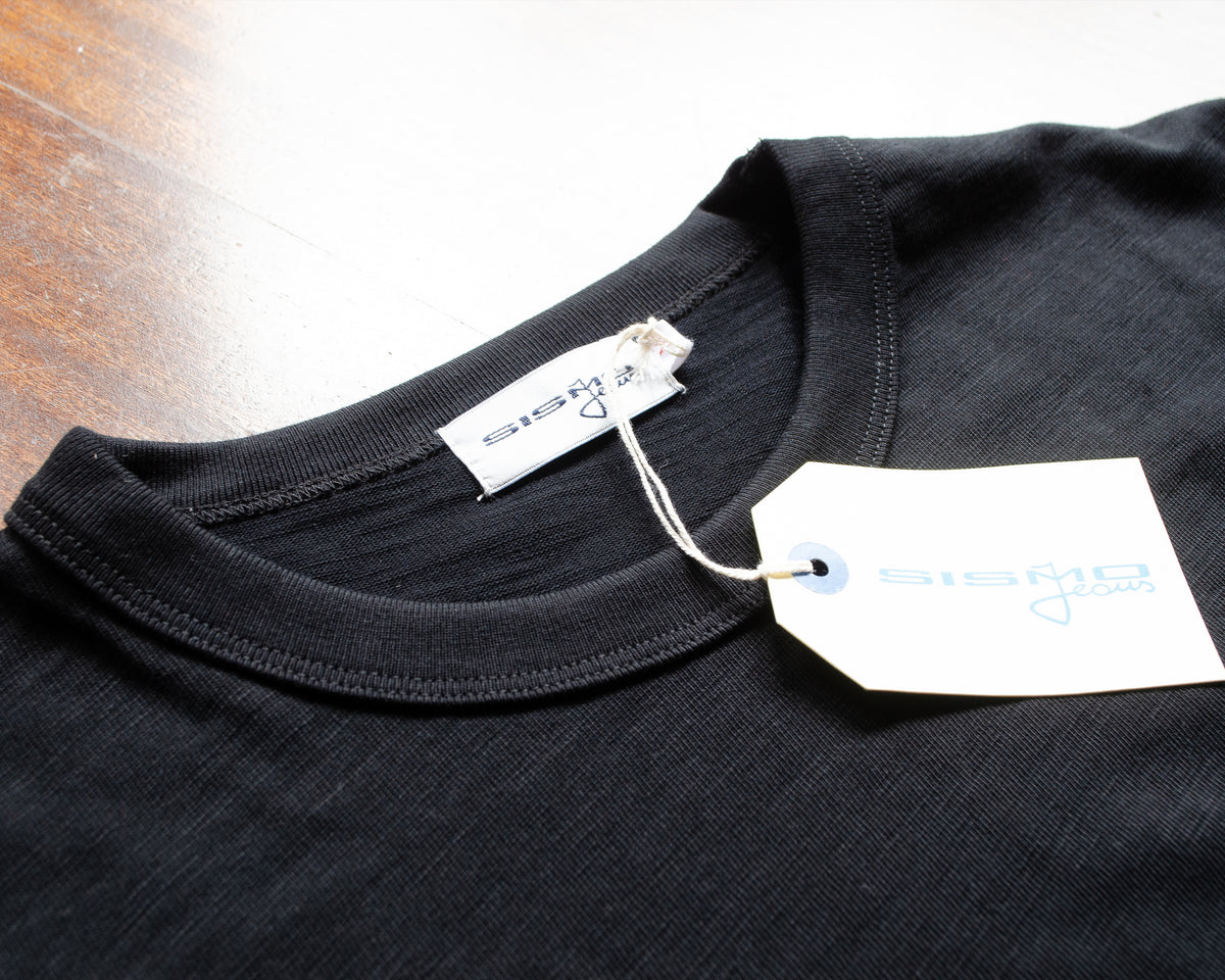 Sismo Lot 2002 "Logo" T-Shirt - Black