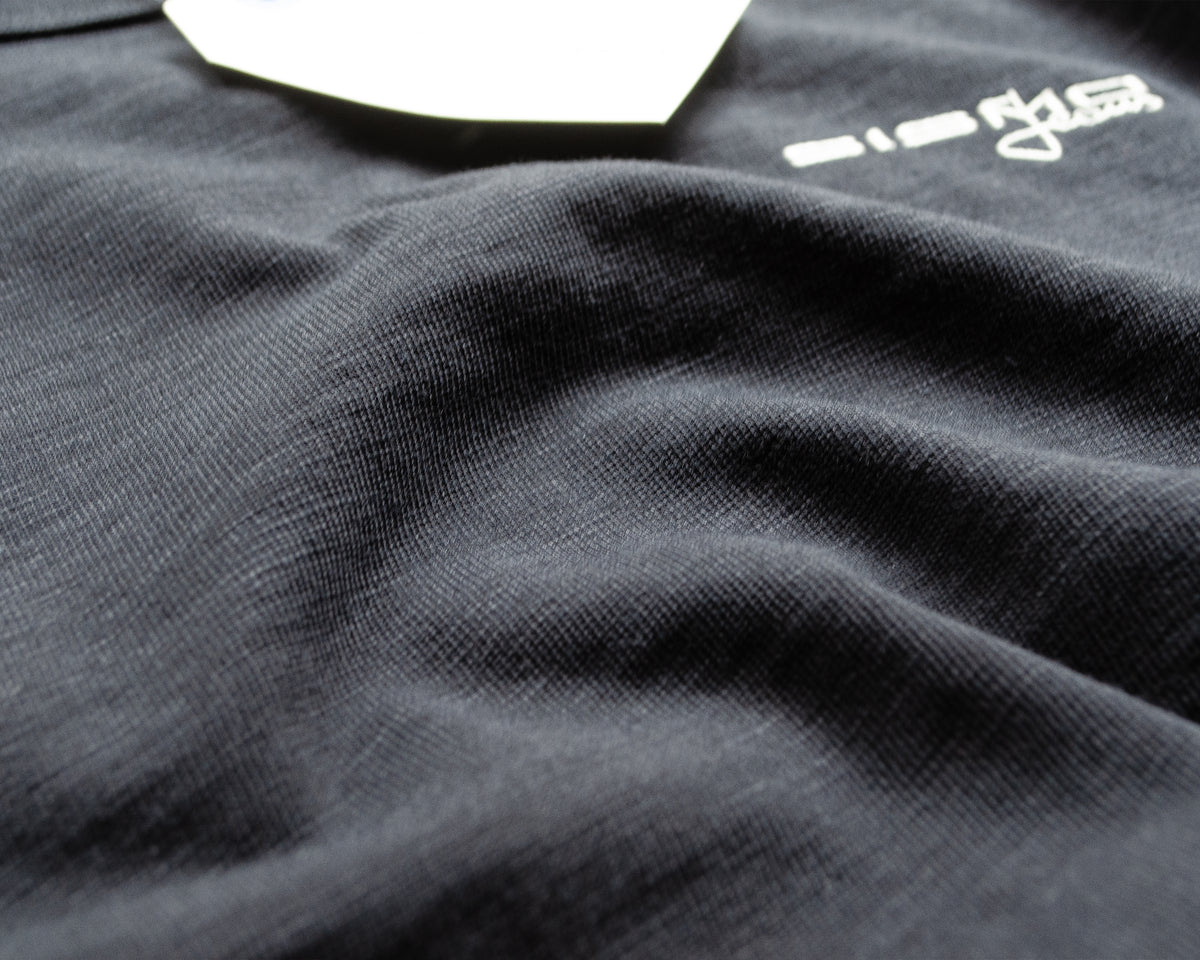 Sismo Lot 2002 "Logo" T-Shirt - Black