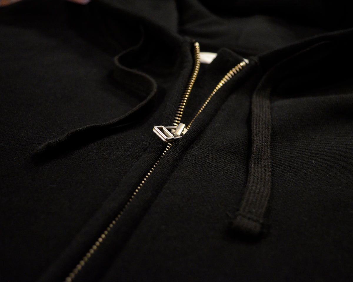 Sismo Lot 2002 Zip Hood